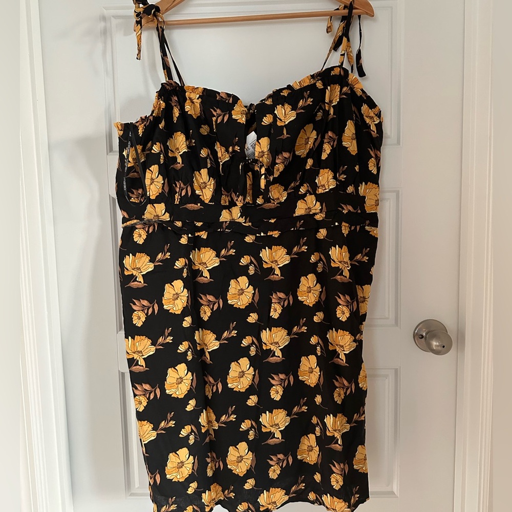 🍁Forever 21 Floral Minidress